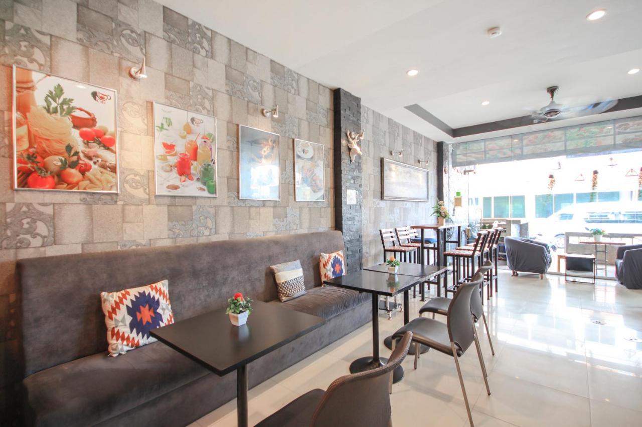 Oyo 75321 Gemma Patong Hotel Phuket Luaran gambar
